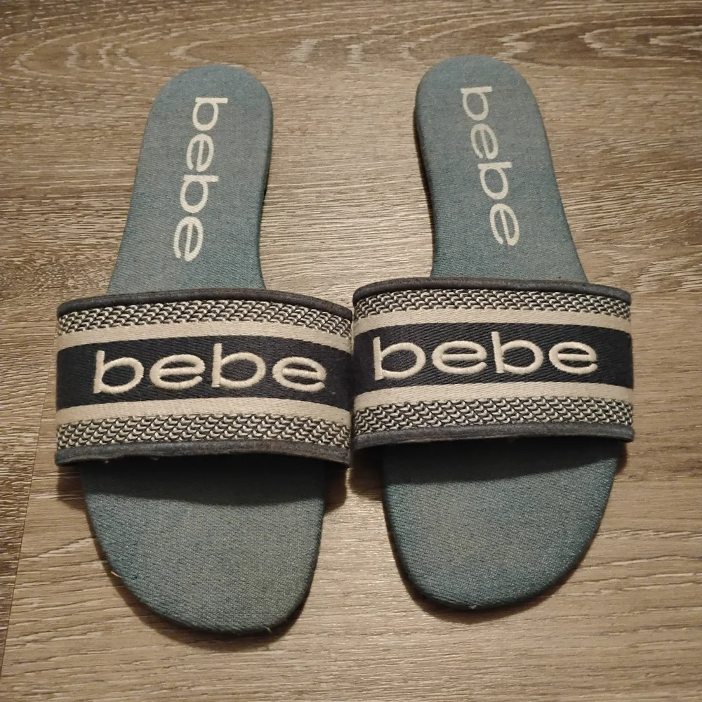 Bebe Flats 💋 - Picture 2 of 5